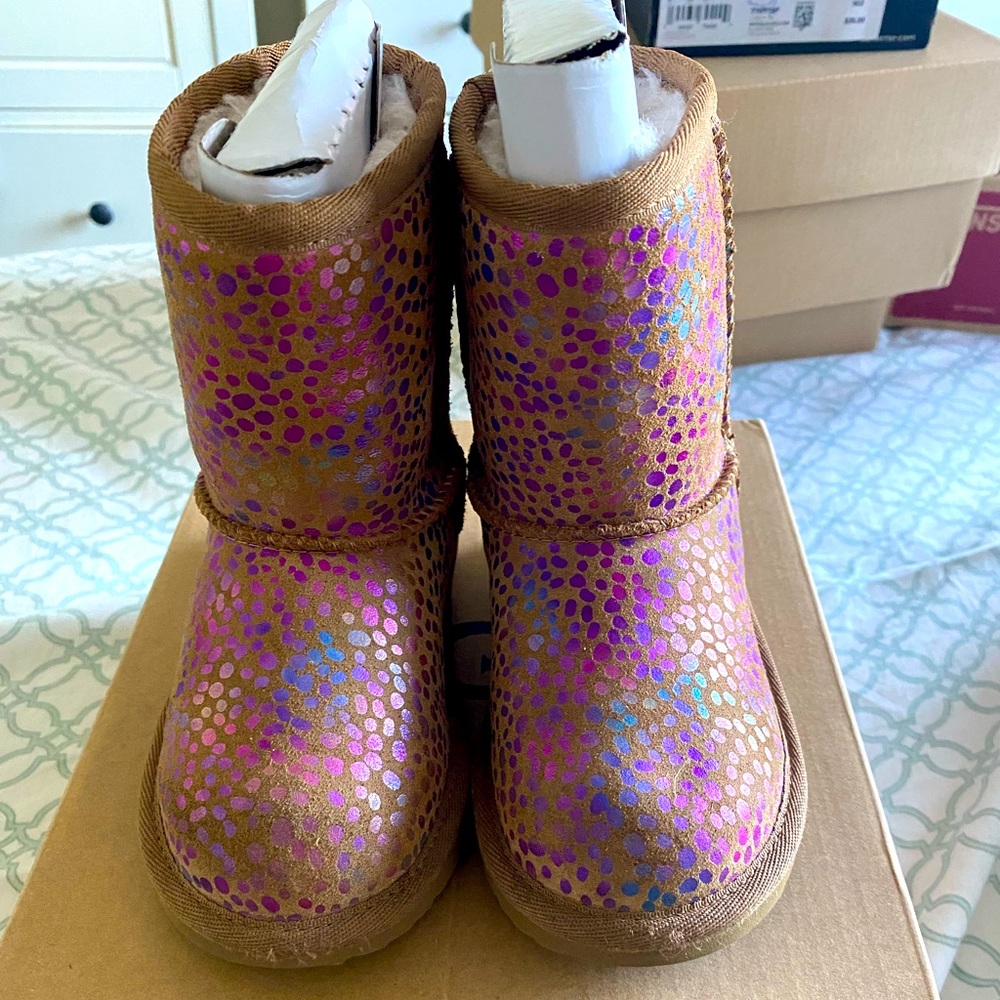 Girls spotted authentic UGG boots size 10c